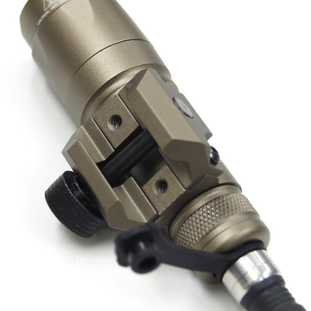 SF M300 MINI SCOUT LIGHT Replica M300A LED Mini Scout Flashlight